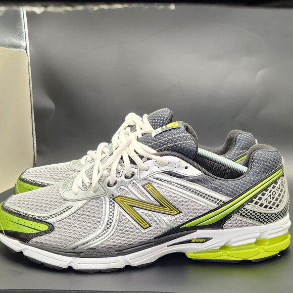 New Balance 770 v2 (2016) - Picture 4 of 6